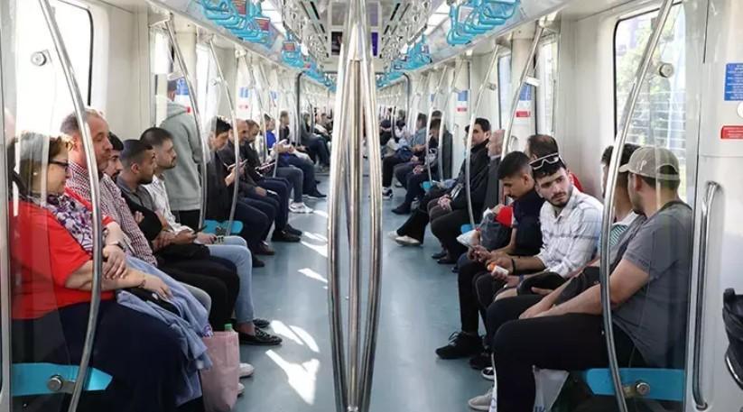 19 mayista yarin pazar gunu toplu tasima araclari marmaray metro metrobus vapur tramvay ve ebbqvPTf